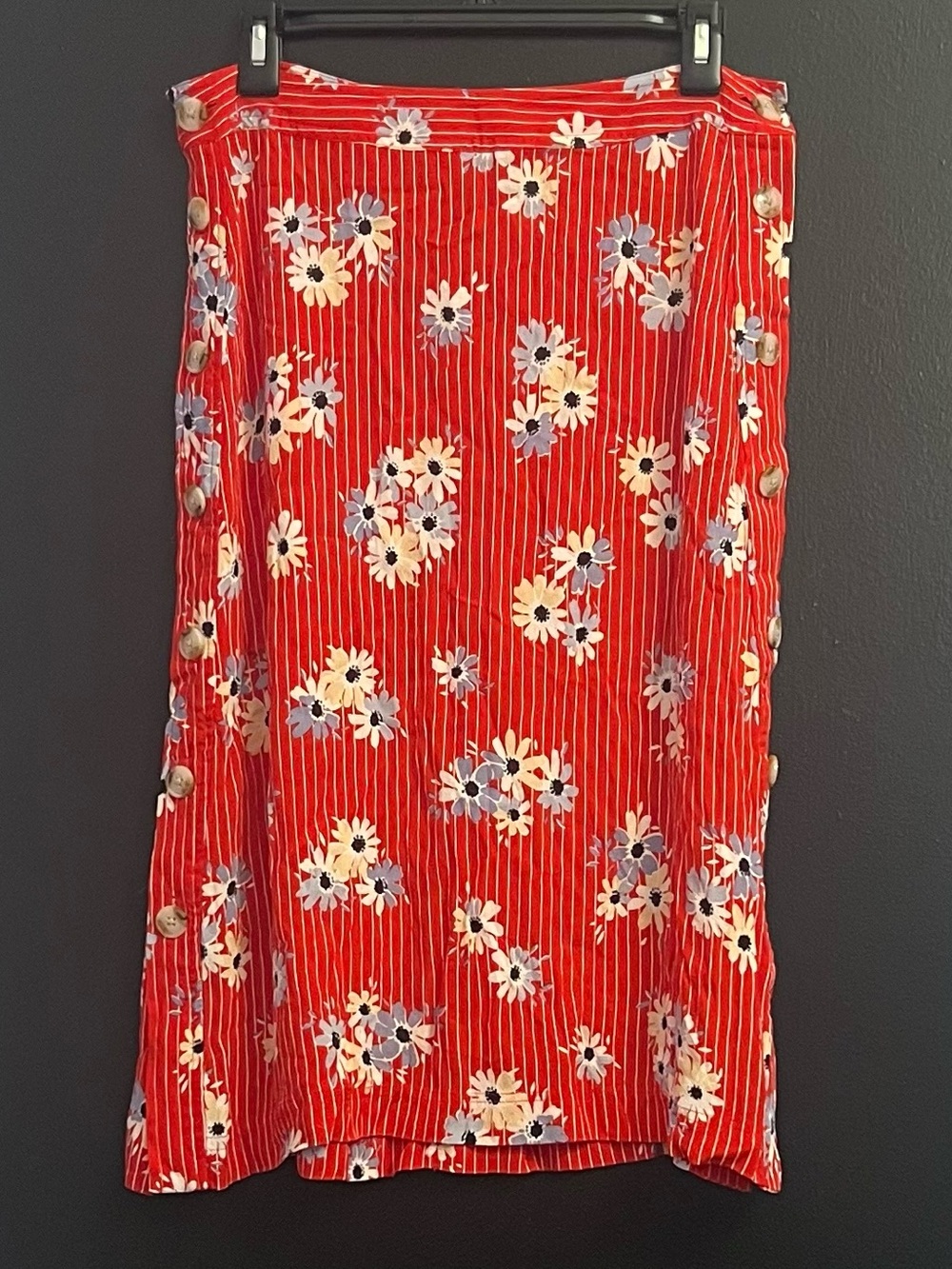 Madewell Red Floral Button-Side Midi Skirt - Picture 1 of 2